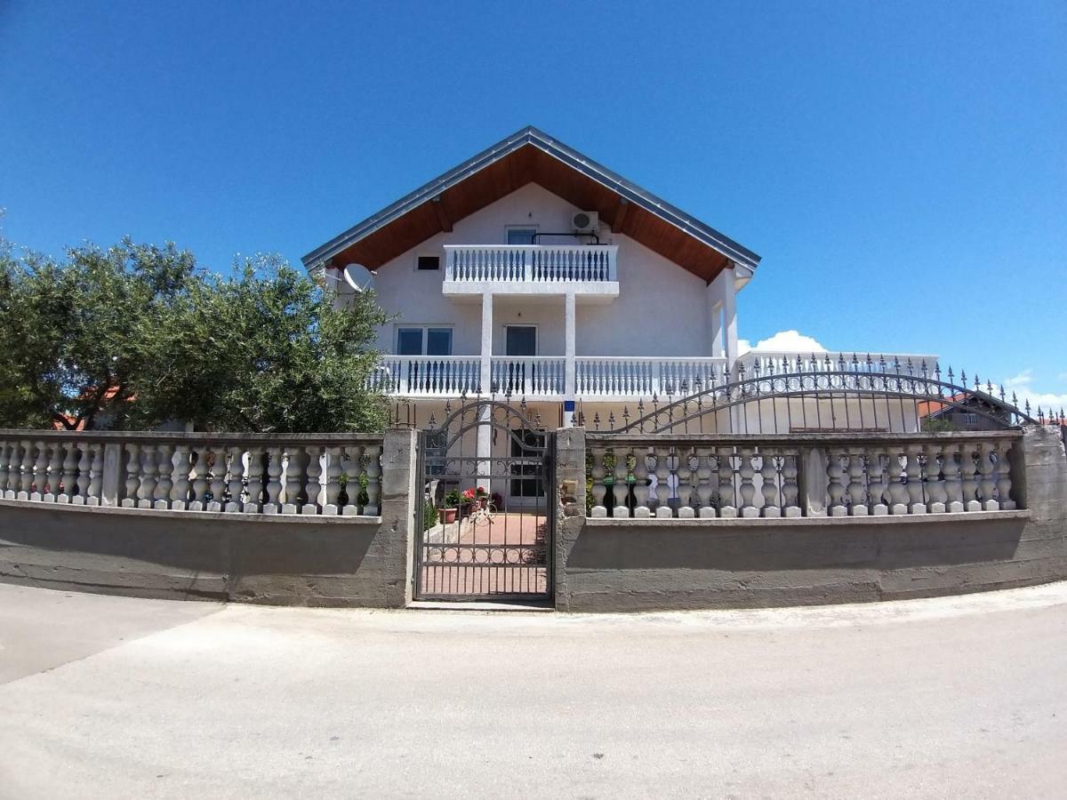 Sunny Apartment Jukic With Sea View Zadar Zewnętrze zdjęcie